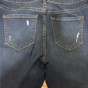 Classic Blue Women's Rockstar Mid-rise skinny Jeans